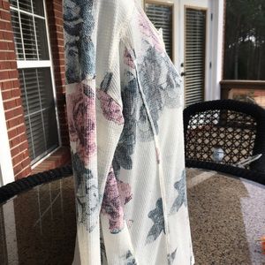 NWT Tokyo Darling Oversized Floral LS Ribbed Waffle Thermal